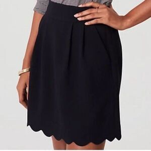 Ann Taylor LOFT Navy Scallop Skirt Size 6